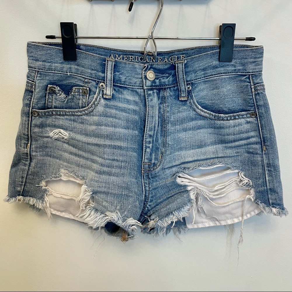 Distressed high waist Jean shorts
